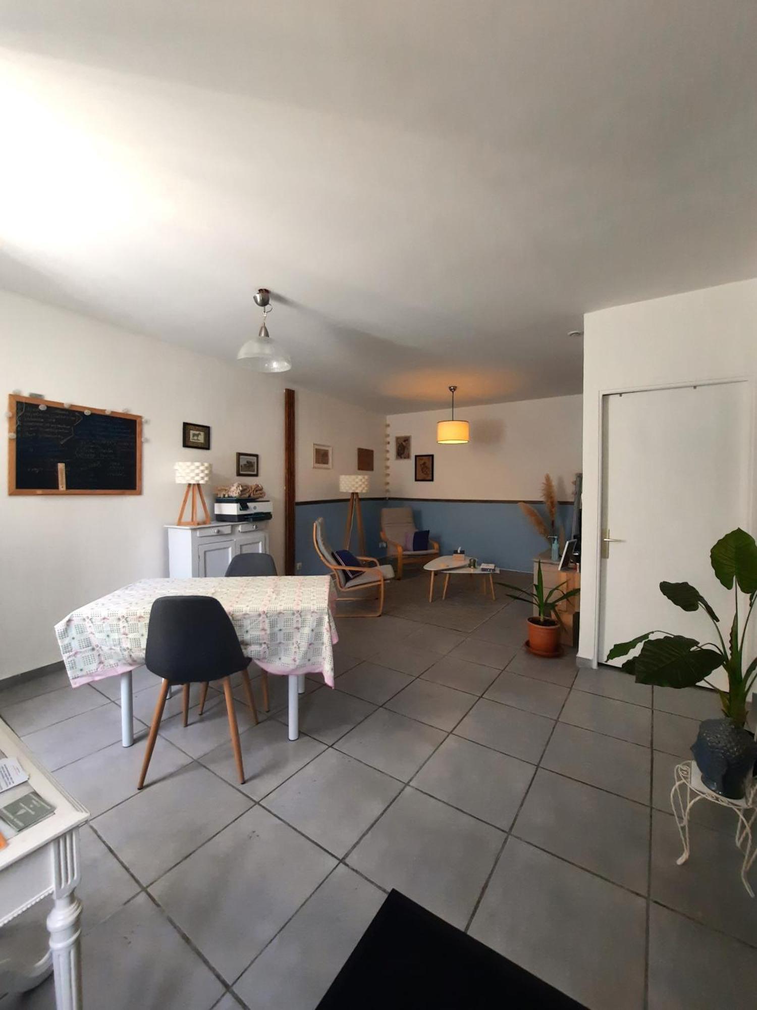 Agreable Appartement T2 Proche Centre ニーム エクステリア 写真